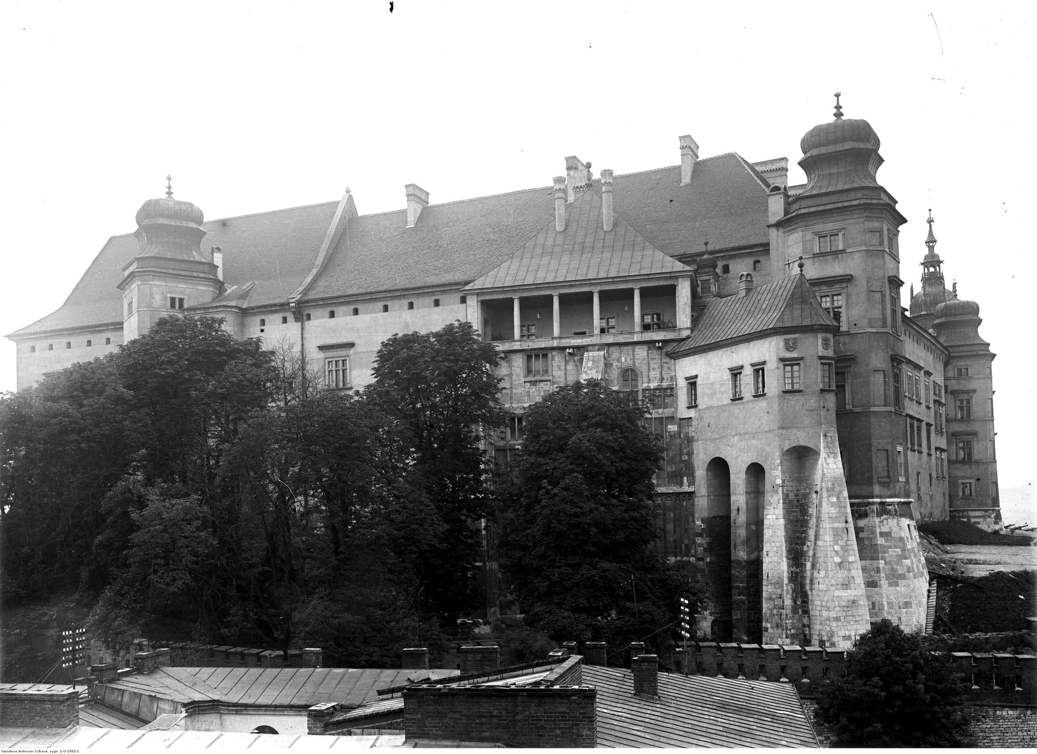 Przed: Renowacja zdjęcia Wawelu w Krakowie